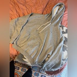 Alo Yoga Accolade hoodie-grey. Comfy and slightly oversized. Worn maybe twice.